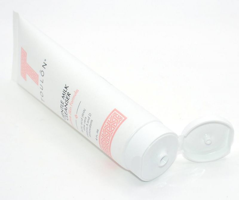 Recyclable Gentle Milk Cleanser PE Matt Surface Cosmetic Packaging Tube