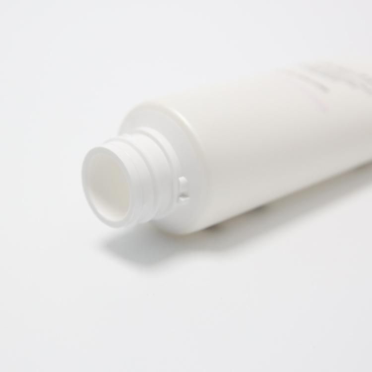 White Tube Cream Soft Tube Facial Cleanser Tube