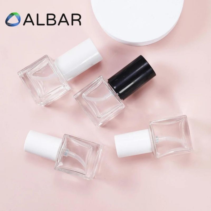 Black and White Pump Cosmetics Clear Glass Bottles with Customized Sprayer Pumps