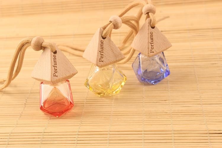 Pyramid Lid Diamond Empty Diffuser Car Perfume 8ml Air Freshener Hanging Ornament Gadget Bottles Random Color Car decoration Hot Sale