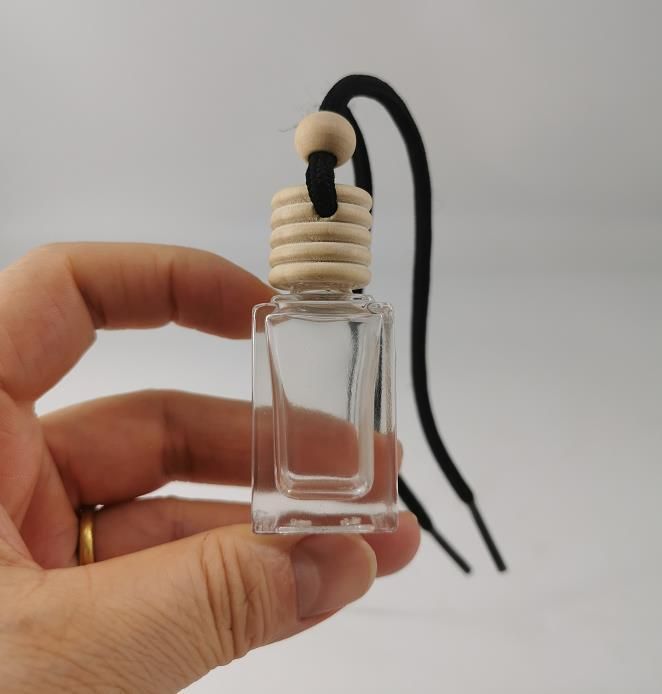 5ml 8ml 10ml Wholesale Diffuser Empty Hanging Cute Car Perfume Bottles with Wooden Cap