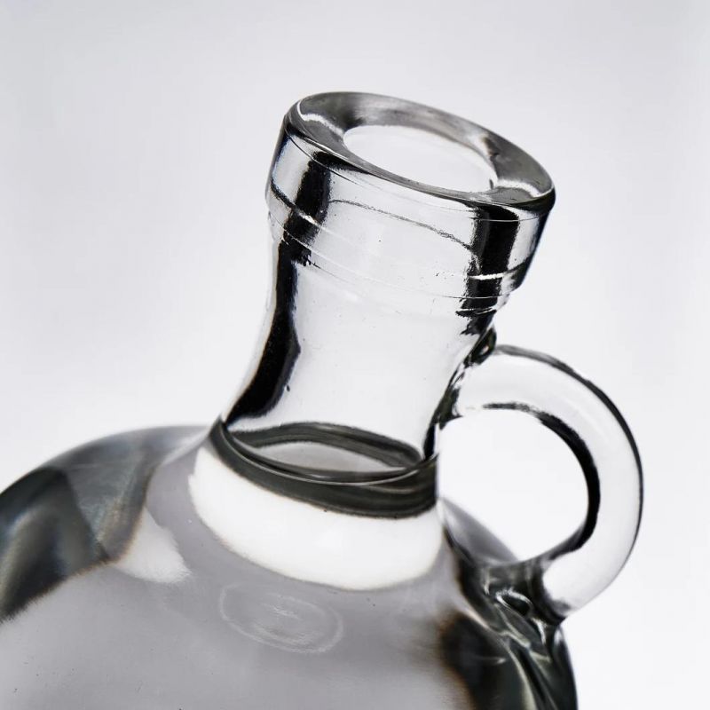 China Wholesale 1L Big Volume Glass Bottle Clear California Wine Bottle with Cork Sealing Jug Bottle