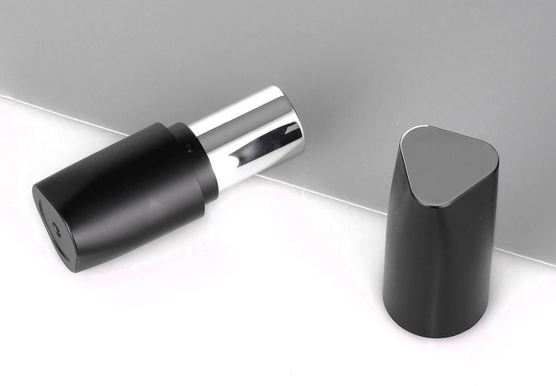 Unique Design 4.3G Black Elegant Empty Customized Low Price Plastic Empty Lipstick Tube Square Container Lip Balm Packaging