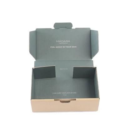 China Corrugated Gift Packaging Paper Box for Stockings
