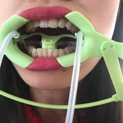 China Dental Nola Cheek Retractor with Suction Tube