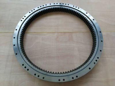 Swing Slewing Bearing R220LC-9s Swing Gear 81q6-01021