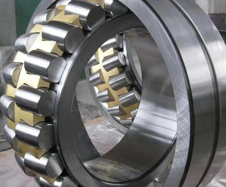 340X520mm 24068ca/W33 Double Rows Spherical Roller Bearing with Cylindrical Bores