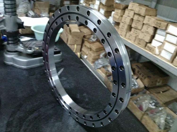 Hru66 35mm High Rigidity of Cylindrical Crossed Roller Bearing with Mounting Holes