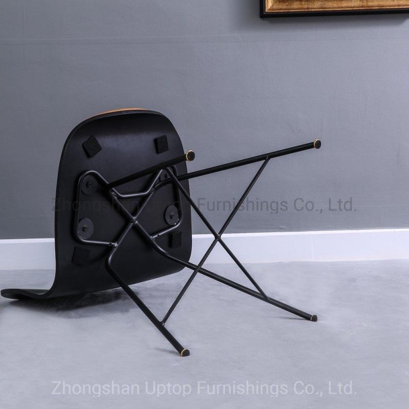 (SP-LC209) Comfortable Simple Design Metal Frame Custom Cushion Black Plywood Chair