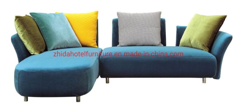 Japanese Style Modern Fabric Wooden Leg Sofa for Living Room