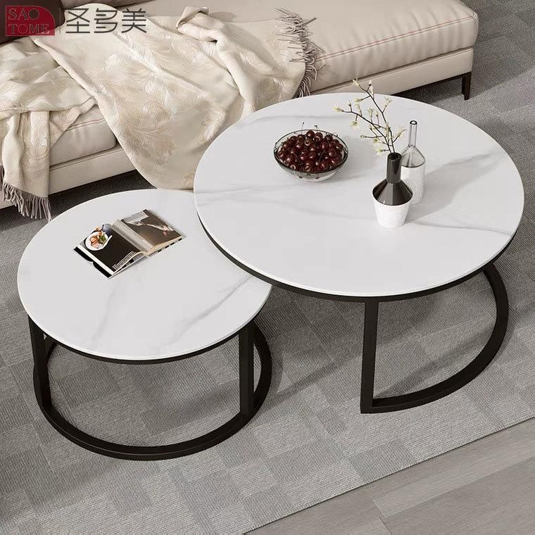 Creative Minimalist Coffee Table in Living Room