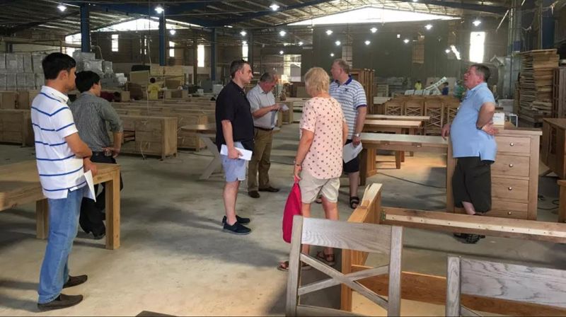 Wholesale Wooden Video Cabinet China Exporter Solid Oak Standard TV Unit Modern Furniture TV Stands Hotel Furniture TV Stand Cabinet for Living Room