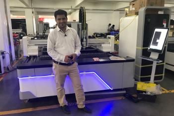 CNC Factory Machinery Fiber Laser Tube Pipe Cutting Machine