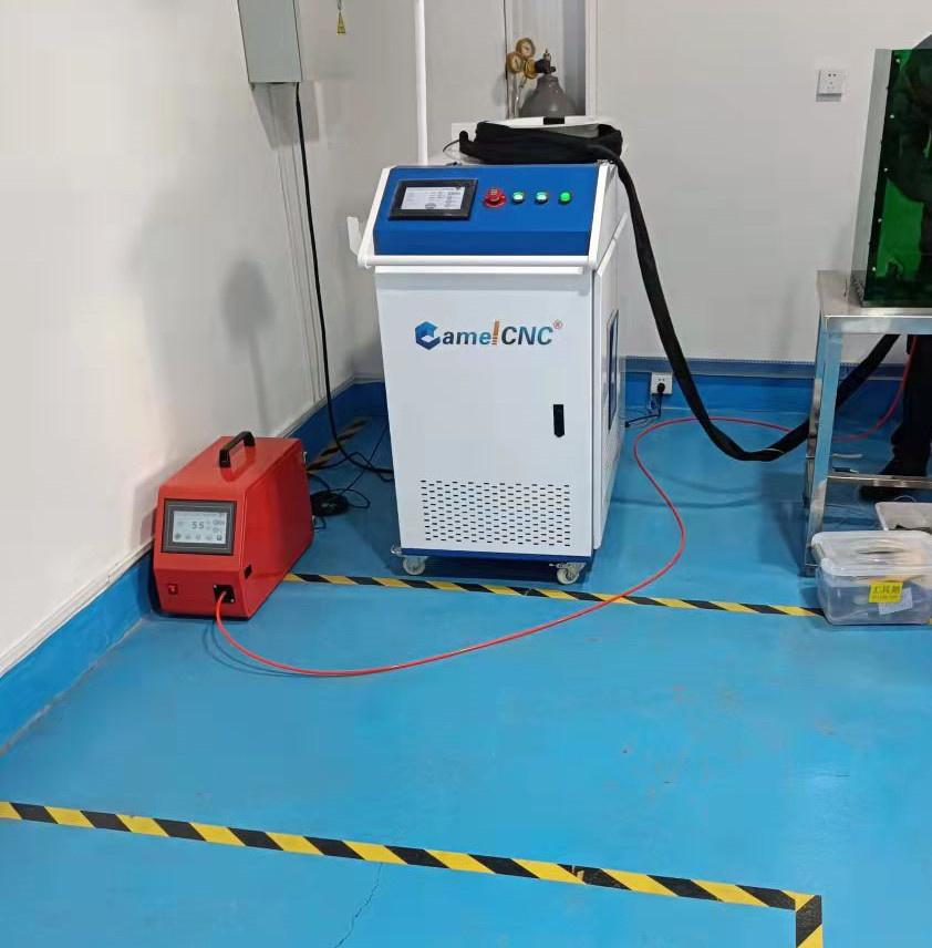 Low Price Ca-1000W 1500W Max Raycus Fiber Source Handheld Fiber Laser Welding Machine