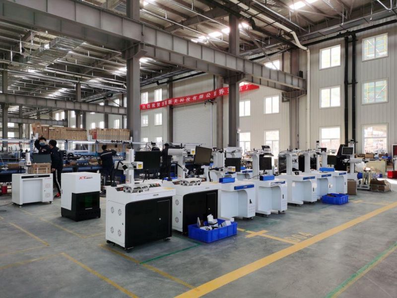 200W Fiber Laser Cleaning Machine for Removing Rust Paint Oil Glue Grease Surface Cleaning