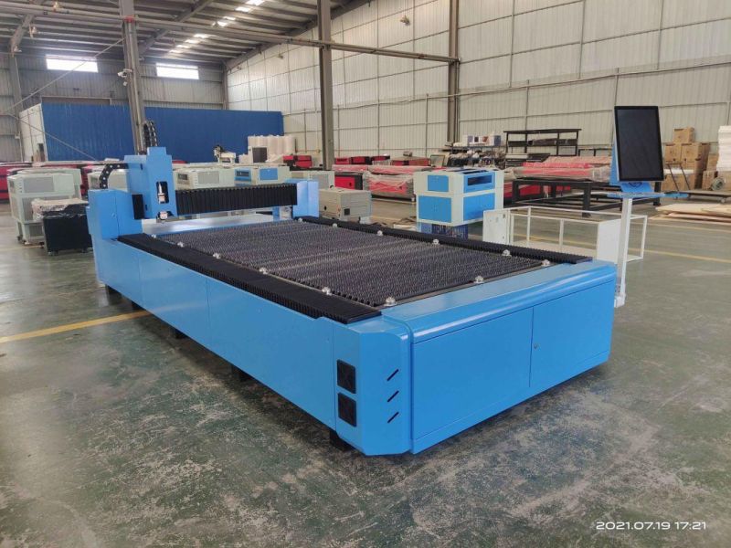 1325 1530 Large Size Fiber Laser Cutting Machine Raycus Fiber Source