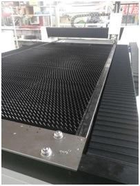 3000X1500 Working Table 1000W Fiber Laser Metal Sheet Cutting Machine
