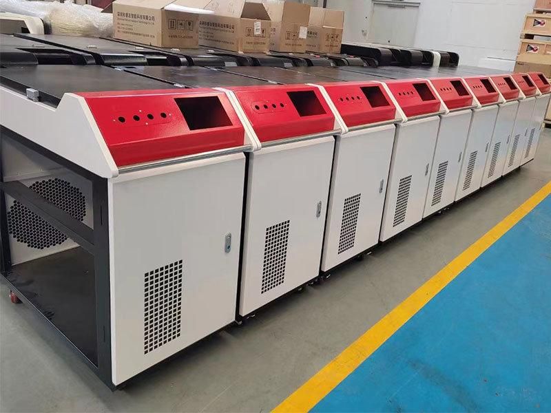 2000W Aluminum Oxide Layer Iron Constant Fiber Laser Cleaning Machine