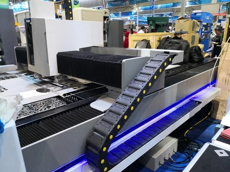 Factory Directly Supply 1000W 1500W 2000W 3000W Metal Fiber Laser Cutting Machine for Steel Pipe/Sheet