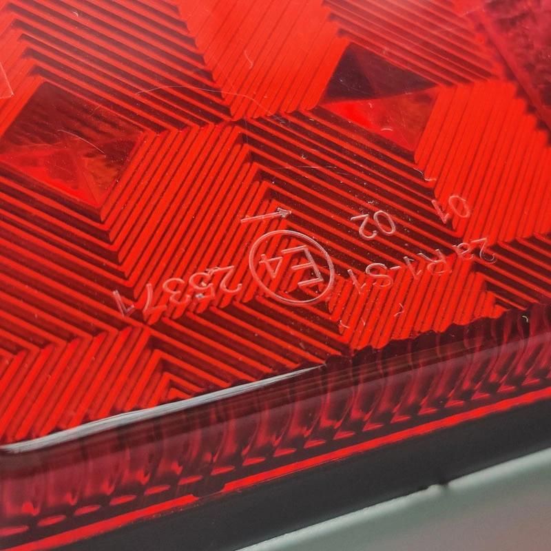 Hot Sale Tail/Stop/Turn Signal Safe Rear Lamp Lt-127 E4 Certificated