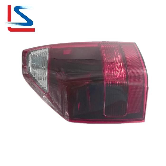 Auto Rear Lamp Dark Red for Mitsubishi Pajero 2003 R Mn133766 L Mn133765 Tail Lamp