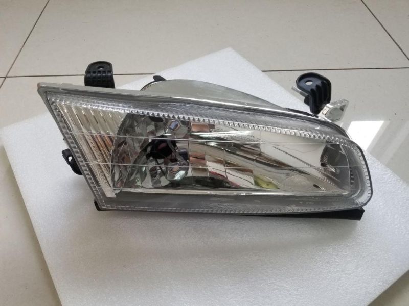 Wholesale Car Head Lamp for Toyota Camry 1997 Auto Parts