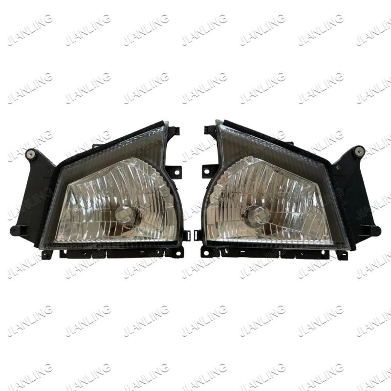 Auto Truck Head Lamp for Npr66 600p