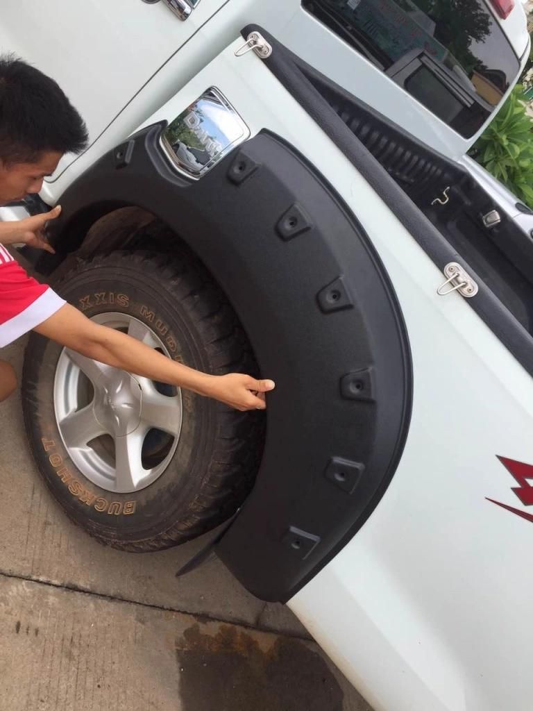 off Road Style Wheel Fender for Isuzu Dmax 2012~on