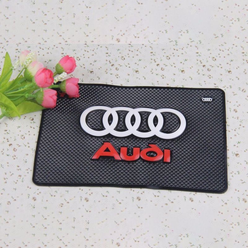 China Factory Provide High Quality PVC Rubber Anti Slip Mat with Car Logo for Phone