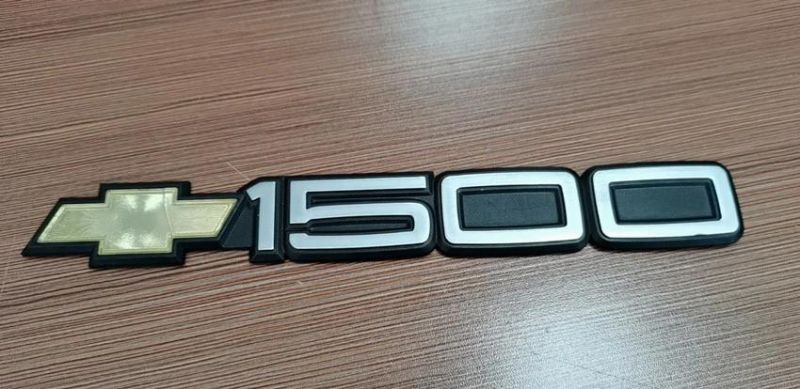 Chevy 1500 Bowtie Door Moulding Emblems 1500 Badge Silverado Suburban Tahoe for Chevrolet Car Accessories Car Parts Decoration Emblem