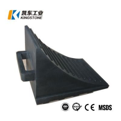 5% Discount Curved Wedge Solid Heavy Duty Industrial Rubber Wheel Chock with Handles Ropes