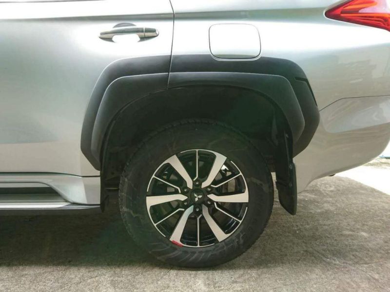 Injection Black Wheel Fender for Pajero Sport 2016-on