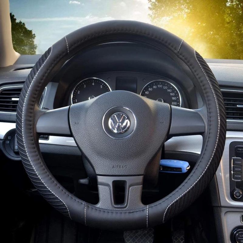 The Steering Wheel Cover Is Made of Super-Fine Fiber Leather Viscidity, Breathable, Non-Slip, No Peculiar Smell, Warm in Winter and Cool in Summer, New Black