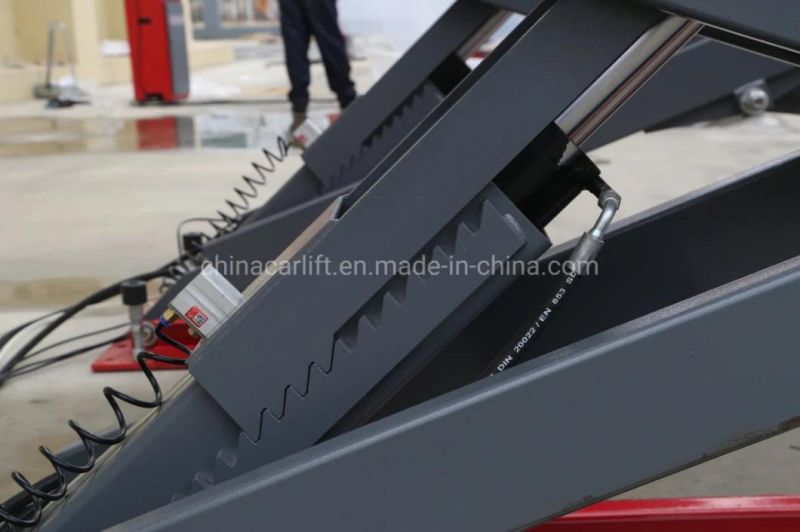 Car Lift in Scissor Type with Aligner