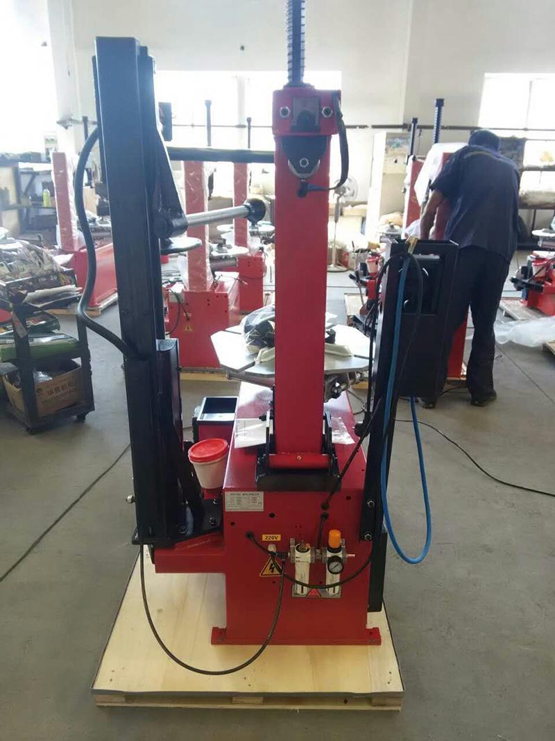 Horizantal Semi Automatic Tilting Column Tire Removing Machine