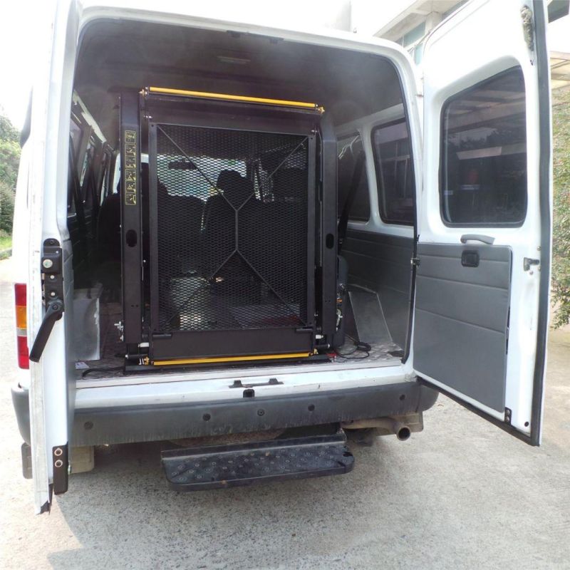 Good Quality Dual Arm Wheelchair Elevator Lift for Car