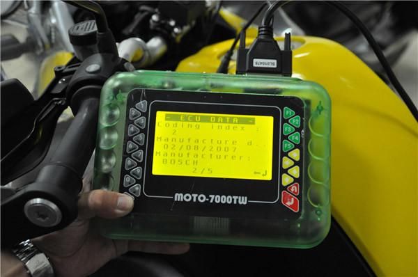 MOTO 7000TW Universal Motorcycle Scan Tool