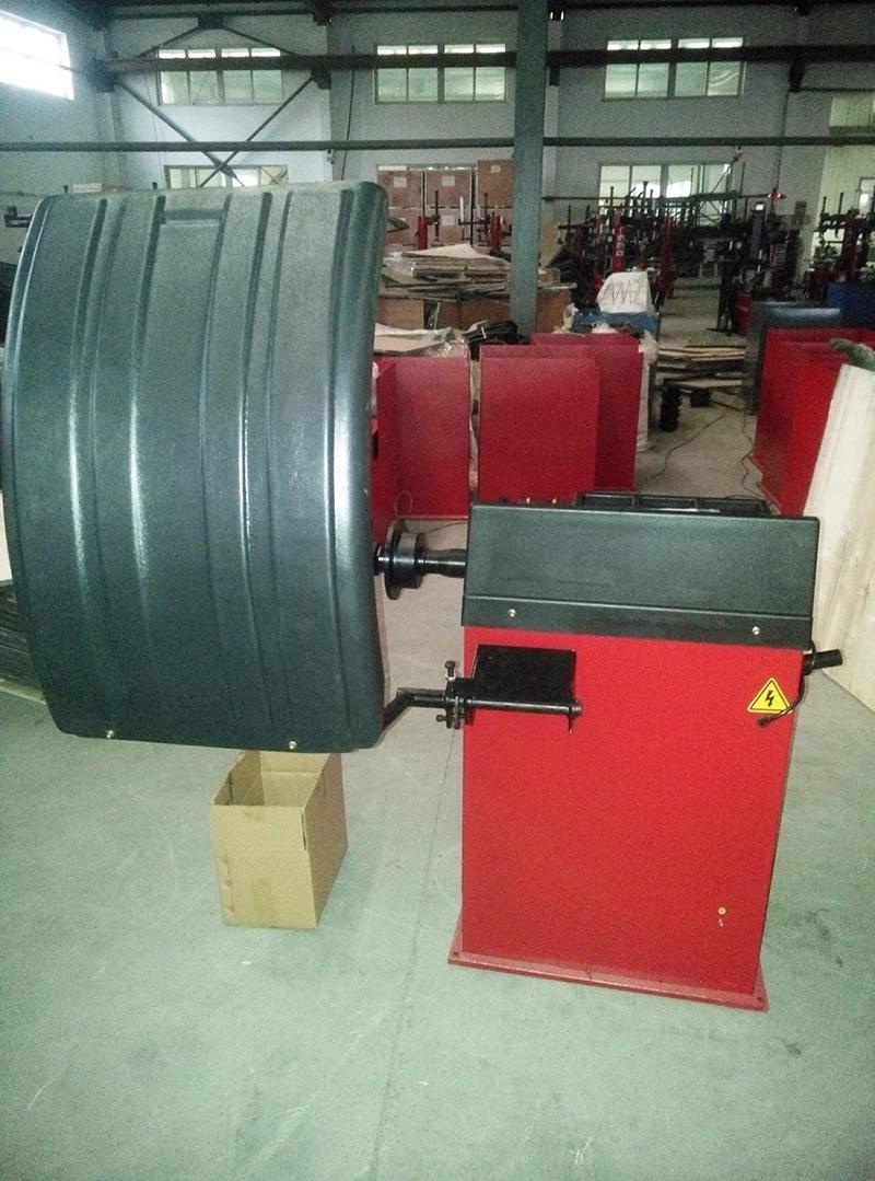 Wheel Balancer Semi Automatic Vehicle Repair Equipment