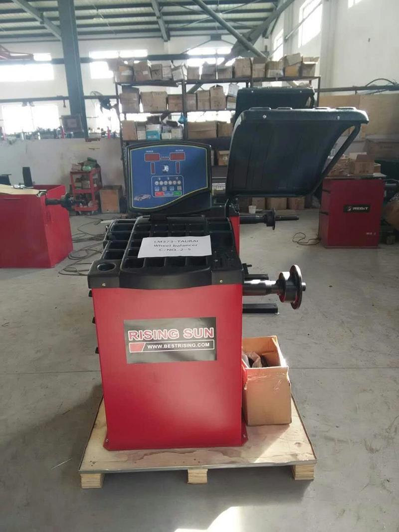 Wheel Balancing Machine Garage Equipment for Sale