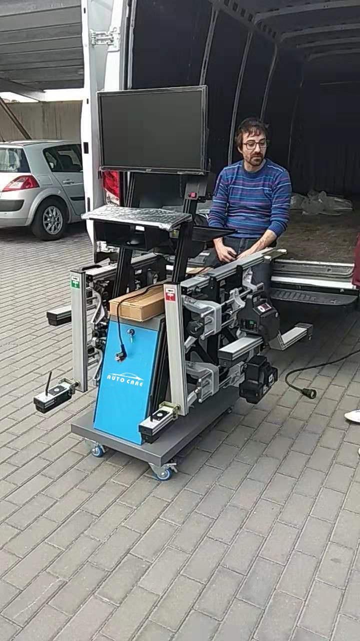 Truck CCD Wheel Aligner Machine with Ce Turntable/3D Camera Space Wheel Aligner