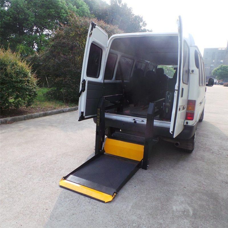 Good Quality Dual Arm Wheelchair Elevator Lift for Car