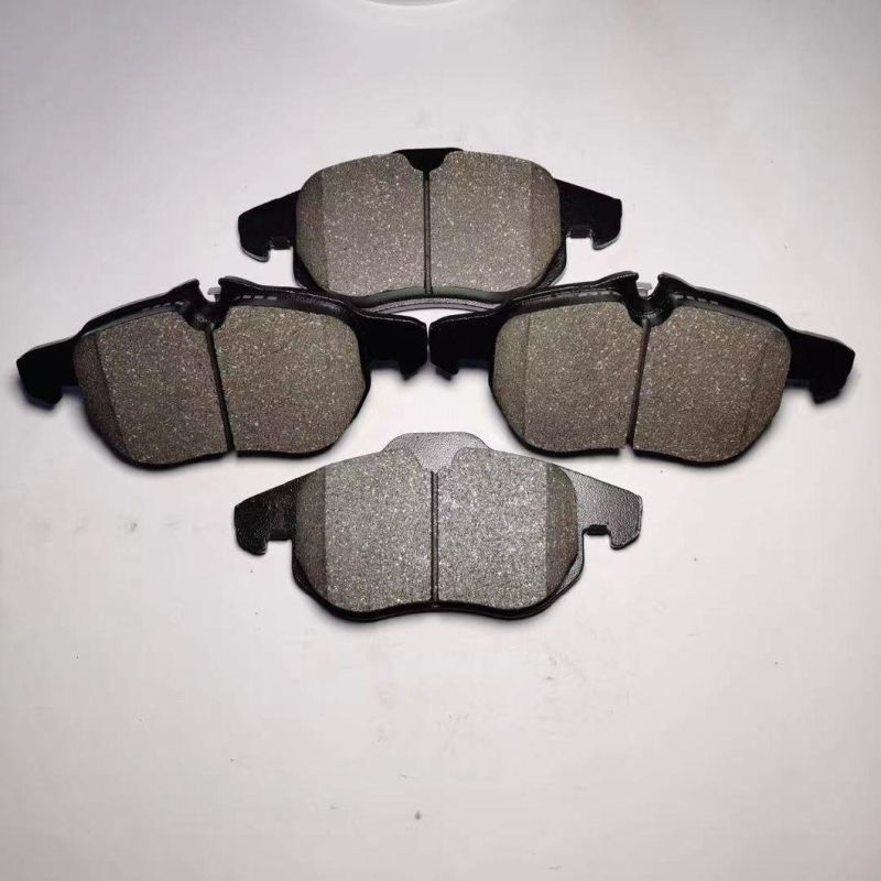 Car Spare Part Low-Metallic Ceramic Front Disc Brake Pads for Cars