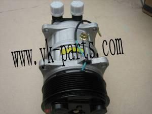 High Quality Auto AC Compressor (TM16)