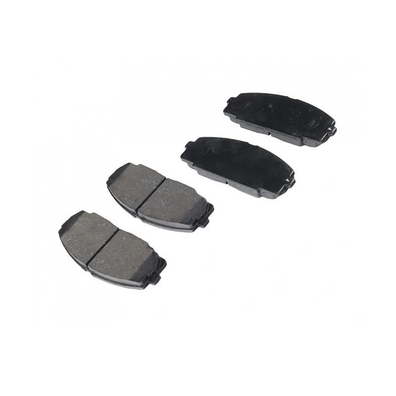 04465-Yzz56 Car Parts Front Metallic Brake Pad for Toyota Hilux II Pickup 1983-2005