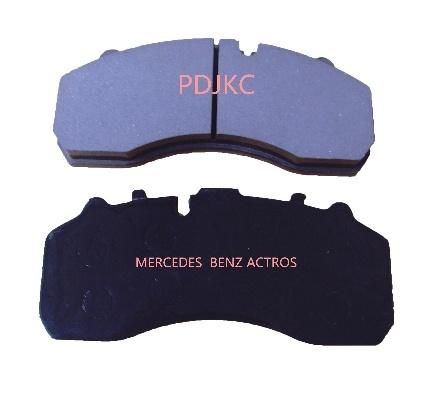 Brake Pads with Strips 0024204920