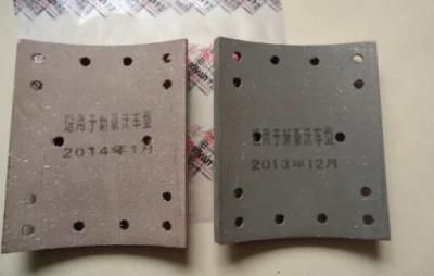 *Wg9231342068 HOWO14holes Brake Lining