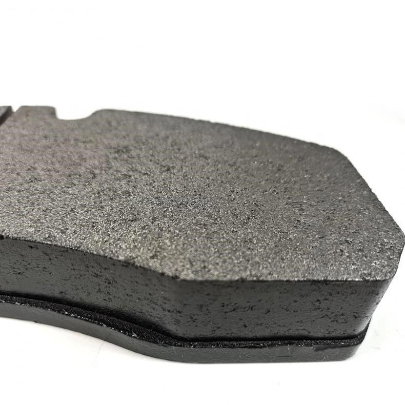 Low Metallic Truck Brake Pads for Mercedes Heavy Duty