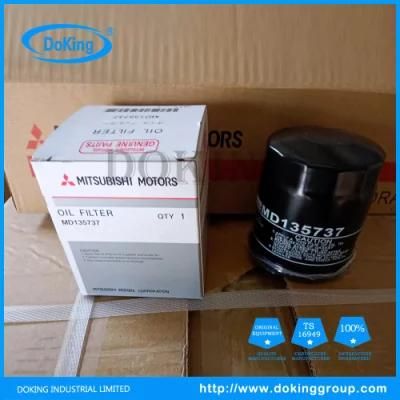 China Auto Parts Oil Filter MD135737 for Mitsubishi