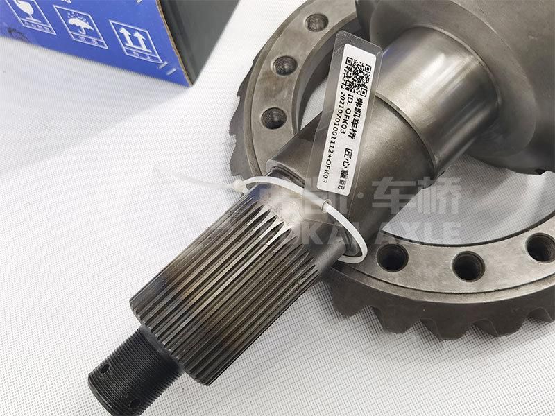 Hff2402038ck1gftb/035A1218A 28/17 Rear Bevel Gear for Foton Auman Ankai Axle Truck Spare Parts