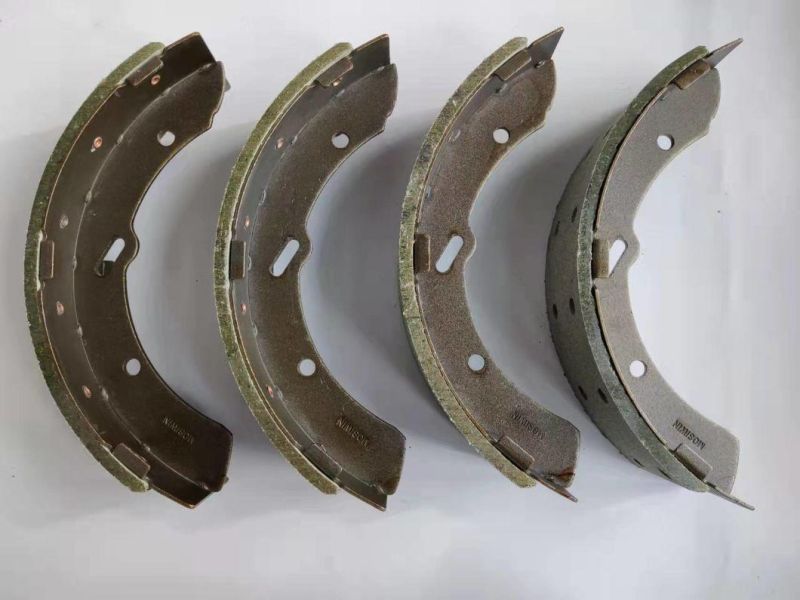 High Quality Disc Brake Shoe for Mitsubishi Export to Pakistan